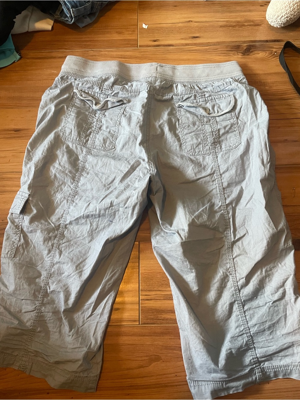 Y2K capris - Picture 5 of 5
